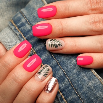 A PolyGel használata lépésről lépésre Diamond Nails termékekkel