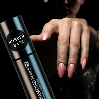 Hogyan használd a Diamond Nails Rubber Base-t gyenge, töredezett körmökön?