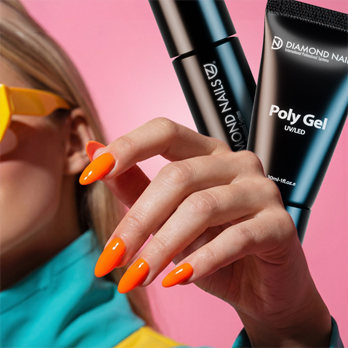 Tavaszi körömtrendek 2026 – Diamond Nails polygél és gél lakk inspiráció