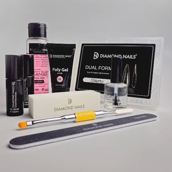 Video - Milyen egy Polygel Induló Szett Lámpa Nélkül? Nézd meg!